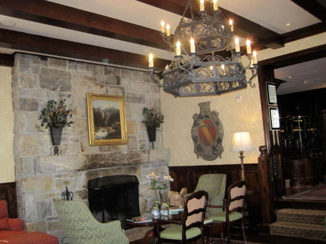 Lobby of the Old Edwards Inn
