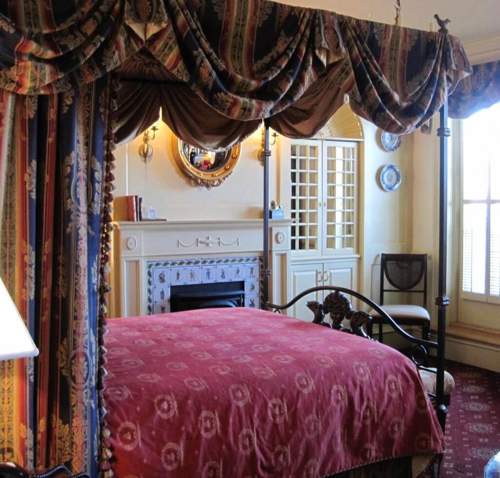 Chanler interior room